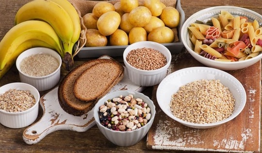 Bác sĩ tim mạch nói gì về chế độ ăn hạn chế tinh bột?