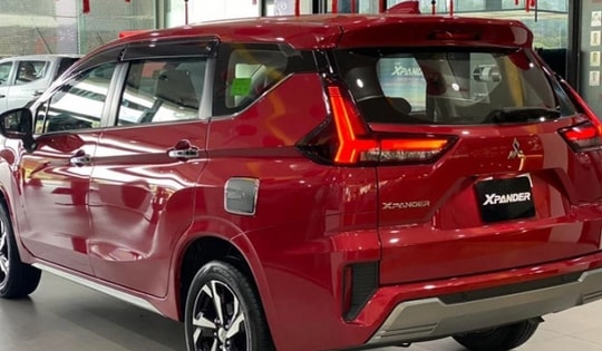 Giá lăn bánh Mitsubishi Xpander đang cực rẻ bởi ưu đãi khủng, Suzuki XL7 không lo nổi doanh số