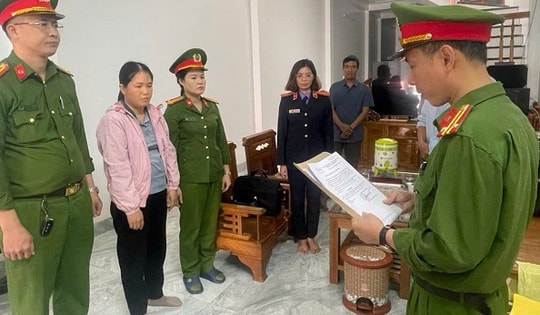 Khởi tố cán bộ địa chính xã vì cấp sai 'sổ đỏ' gần 22 ha đất rừng