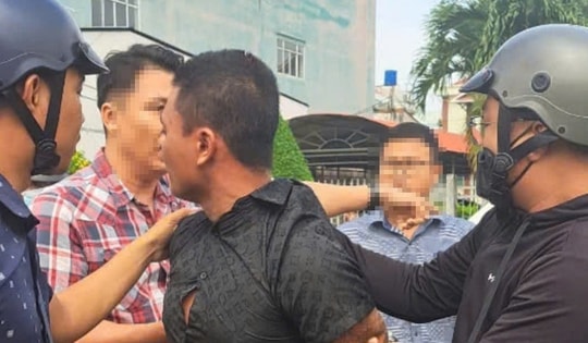 Cướp taxi ở TP Hồ Chí Minh chạy về tỉnh Long An thì bị bắt