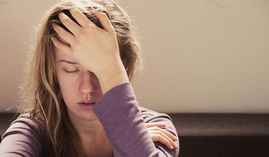 Đau đầu dai dẳng, người phụ nữ bất ngờ phát hiện u màng não, bác sĩ chỉ rõ dấu hiệu đau đầu cảnh báo bệnh lý nguy hiểm