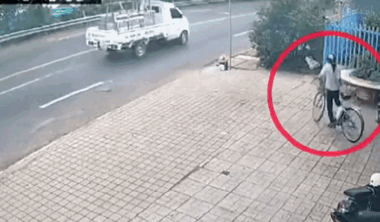 Nữ sinh đi xe đạp tử vong thương tâm vì bất cẩn