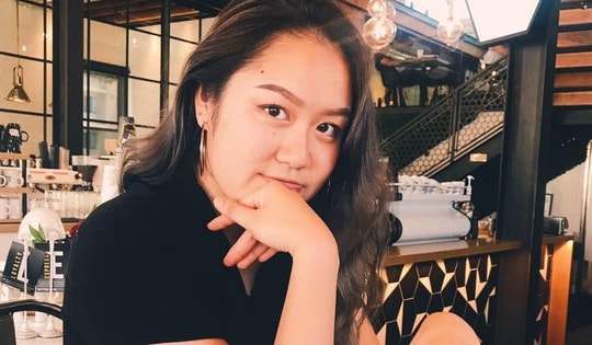 Ngỡ ngàng với vẻ xinh đẹp, cao lớn của con gái ca sĩ Thu Phương và chồng cũ Huy MC