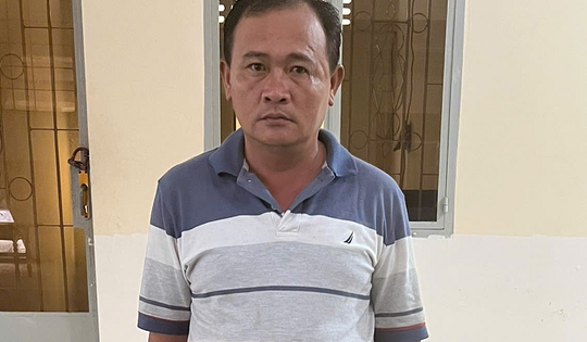 Bắt kẻ siết cổ cướp vàng một phụ nữ đang làm vườn