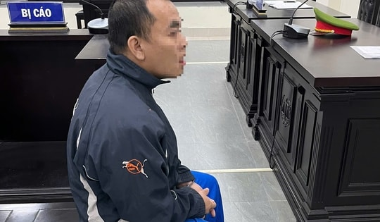 Chồng dùng búa đánh vợ vì chậm thắp hương cúng rằm