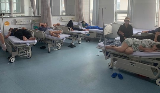 Ngộ độc nghi do ăn bánh mì ở Vũng Tàu, 1 người đã tử vong sau khi xin về