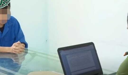 Mâu thuẫn trên mạng, gã trai vác dao đến tận nhà “tính sổ” khiến nam thanh niên tử vong