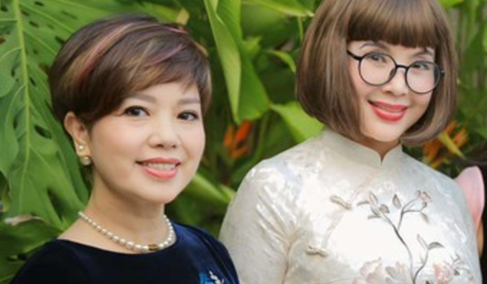 NSND Ngọc Huyền đọ sắc với 'Em bé Hà Nội' trong show thời trang của NTK Ngọc Lan