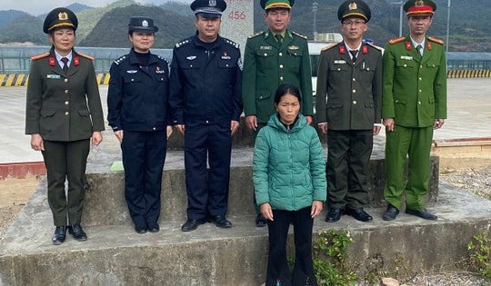 Sang Trung Quốc lấy chồng để trốn truy nã, 9 năm sau vẫn bị bắt