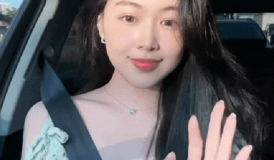 Sự thật về chiếc Audi Lọ Lem lái đi học