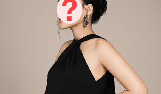 Một chị đẹp Vbiz kín bưng chuyện tình ái bất ngờ xác nhận bầu vượt mặt!