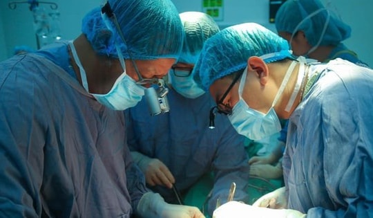 Kỳ tích y học Việt Nam: Những bệnh nhân được ghép nhiều tạng cùng lúc