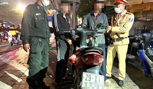 Vừa trộm xe máy, chưa kịp tẩu tán đã bị bắt