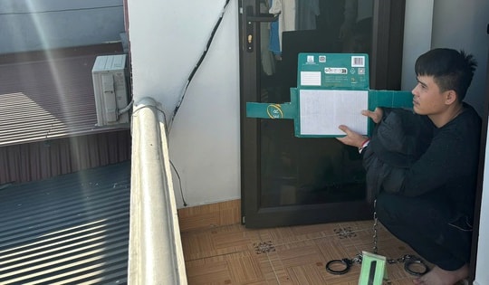 Mâu thuẫn đất đai, gã thanh niên dùng súng bắn vỡ camera hàng xóm