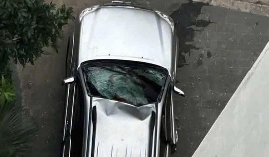 Rơi từ tầng cao chung cư xuống trúng một ô tô, người đàn ông tử vong thương tâm ở Thái Nguyên