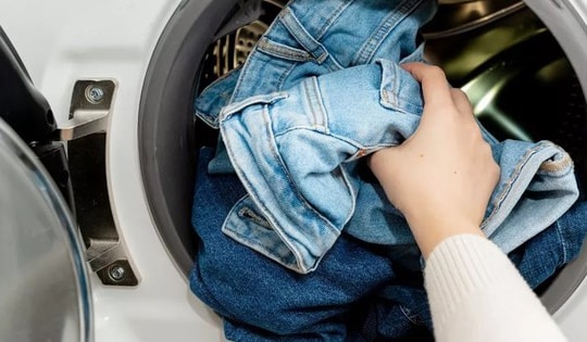 Quần áo cho vào máy giặt bao nhiêu là tốt nhất? Chuyên gia tiết lộ sự thật bất ngờ