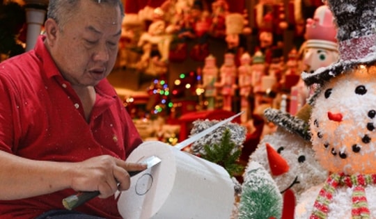 Nghề 'nặn' người tuyết ở Hà Nội kiếm bộn tiền trong mùa Giáng sinh