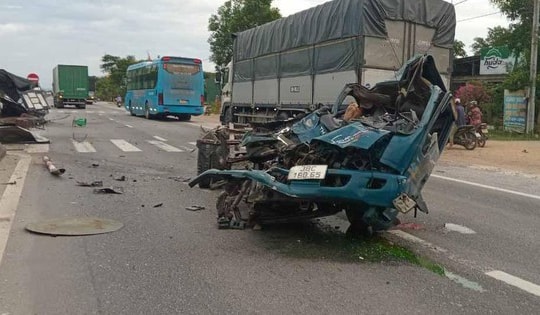 Tài xế gây tai nạn làm 3 người chết rồi bỏ trốn lĩnh 8 năm tù