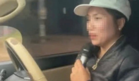 Góc pháp lý vụ nữ tài xế vừa lái ô tô vừa hát karaoke