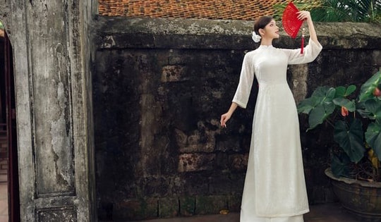 Gợi ý trang phục áo dài cho ngày Tết