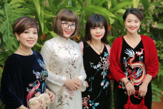 NSND Ngọc Huyền và 'Em bé Hà Nội' Lan Hương lần đầu diễn thời trang