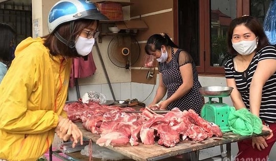 Giá lợn hơi tăng đón đầu Tết, thịt nhập khẩu chỉ 56.000 đồng/kg