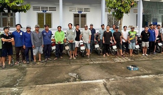 Triệt xóa tụ điểm đánh bạc bằng hình thức đá gà qua mạng, bắt giữ 26 đối tượng