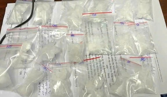 Bắt giữ đối tượng nhiễm HIV, cầm đầu đường dây mua bán ma túy