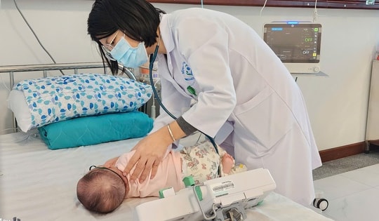 Hà Nội: Gia tăng số trẻ nhập viện vì sởi, nhiều trẻ biến chứng nặng