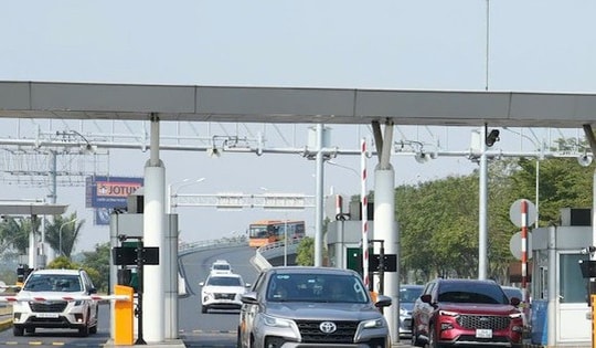 Sân bay Nội Bài thu phí không dừng tất cả các làn: Tài xế lưu ý gì?
