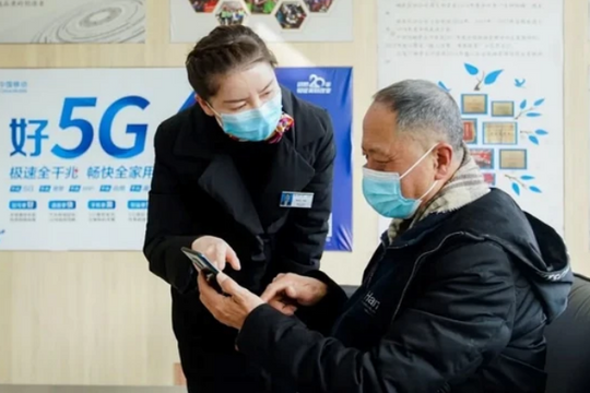 Người đàn ông gửi tiết kiệm hơn 7 tỷ đồng, 2 ngày sau số dư chỉ còn 0 đồng, toà án tuyên bố gì?