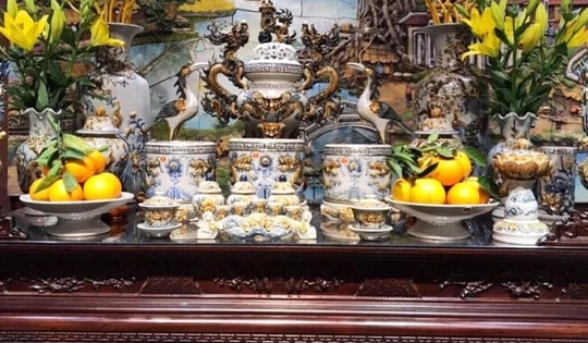 Cách lau dọn và trang trí bàn thờ Tết đơn giản, đẹp mắt mà thể hiện được lòng thành tâm