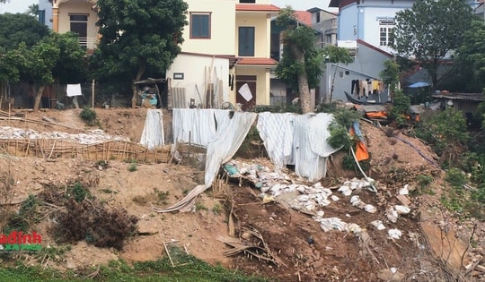 Hà Nội: Sạt lở bờ tả sông Hồng tại huyện Mê Linh làm nứt, đổ tường nhà dân