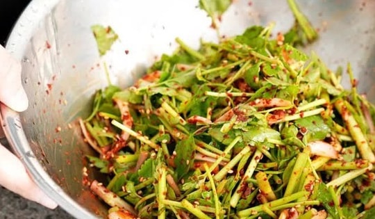 Loại rau mùa đông này chế biến đơn giản được nhiều món ngon giúp ổn định huyết áp và phòng bệnh viêm đường hô hấp