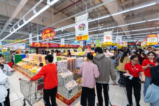 Chưa đến Tết, đặc sản Tây Bắc 'xuống phố' Thủ đô, khuyến mại đến 49%