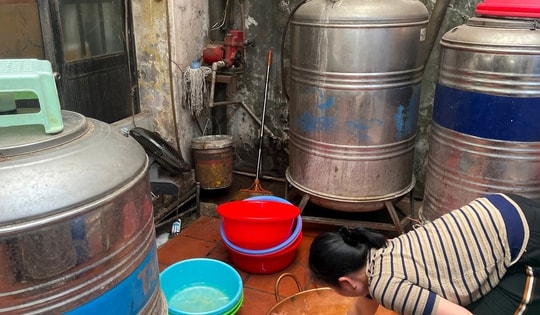 Hà Nội tạm dừng hoạt động cơ sở bánh cốm gia truyền Nguyên Ninh do khu sản xuất có côn trùng, phân động vật