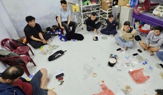 Phá sới bạc xóc đĩa chuyên sát phạt ở nhà nghỉ, khách sạn