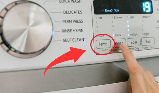 Đây là nút đặc biệt trên máy giặt, nhất định phải ấn vào để tiết kiệm điện, còn giúp quần áo dùng bền lâu