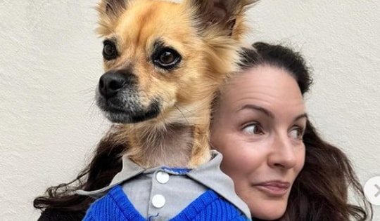 Sao phim 'Sex and the city' U60 làm nhờ nếp nhăn da mặt bằng 2 vật dụng này