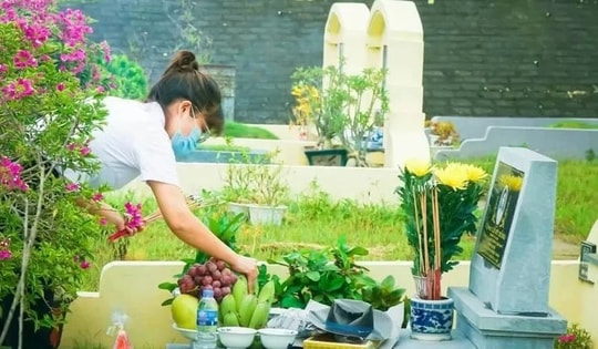 Tạ mộ cuối năm Giáp Thìn 2024 ngày nào đẹp? Lưu ý khi đi tạ mộ cuối năm để tránh những điều không may