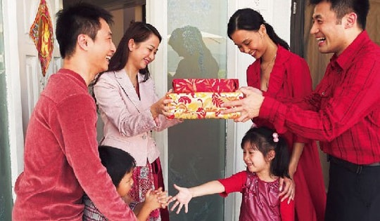 Các tuổi xông đất năm 2025 hợp gia chủ tuổi Nhâm Tuất 1982