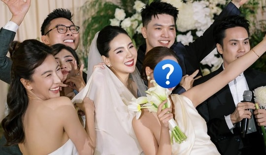 Nữ diễn viên nổi tiếng bắt được hoa cưới của Mai Ngọc, Vbiz sắp có tin vui tiếp theo?