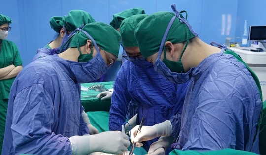 Khó tiểu, tiểu nhiều lần, người đàn ông 67 tuổi đi khám phát hiện bị căn bệnh nam giới nào cũng lo lắng