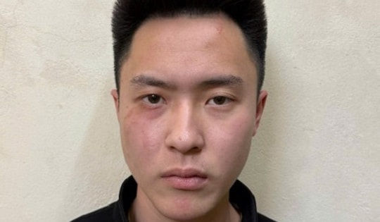 Đang quay hình 'ăn mừng' Việt Nam vô địch ASEAN CUP, thiếu nữ bất ngờ bị cướp iPhone 13 Promax