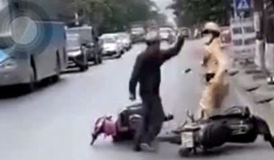 Tạm giữ đối tượng chống người thi hành công vụ