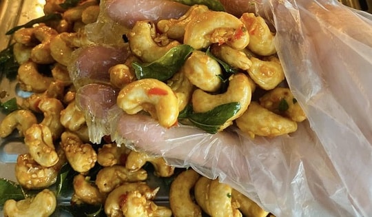 Loại hạt bổ dưỡng hạn chế nguy cơ đột quỵ, ngừa ung thư, Tết đến làm ngay 2 món này đơn giản lại đốn tim khách