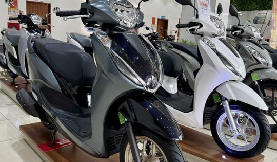 Giá xe Lead mới nhất rẻ kỷ lục, giảm giá cực mạnh, chỉ nhỉnh hơn Vision khiến khách hàng xôn xao