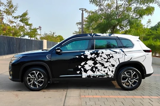 Đổi màu xe ô tô: Nên sơn hay dán decal?