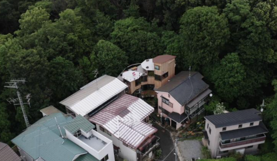 Rời phố về quê, người đàn ông chi 8 tỷ đồng xây biệt thự gỗ giữa rừng: Diện tích 95m2 thoáng mát, được tạp chí kiến trúc khen ngợi hết lời