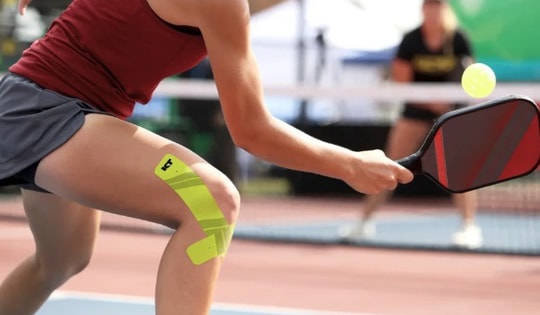 Người đàn ông 45 tuổi ở Quảng Ninh nhập viện vì một sai lầm khi chơi Pickleball